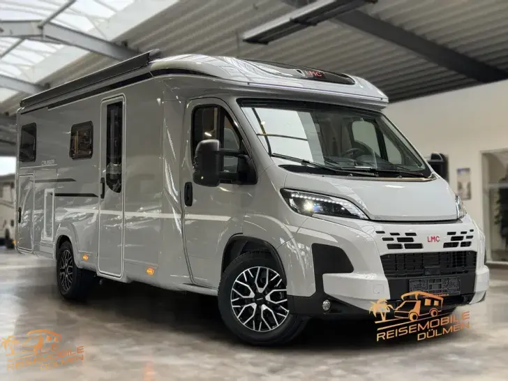 Fahrzeugbild LMC Cruiser 740 EL Auto #1