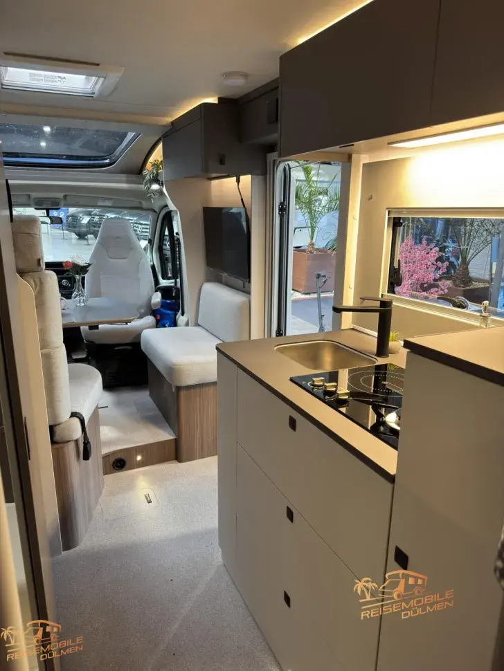Fahrzeugbild LMC Cruiser 740 EL Auto #22