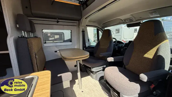 Fahrzeugbild Hymer Camper Van Redwood 601 Explorer Markteinführung #12
