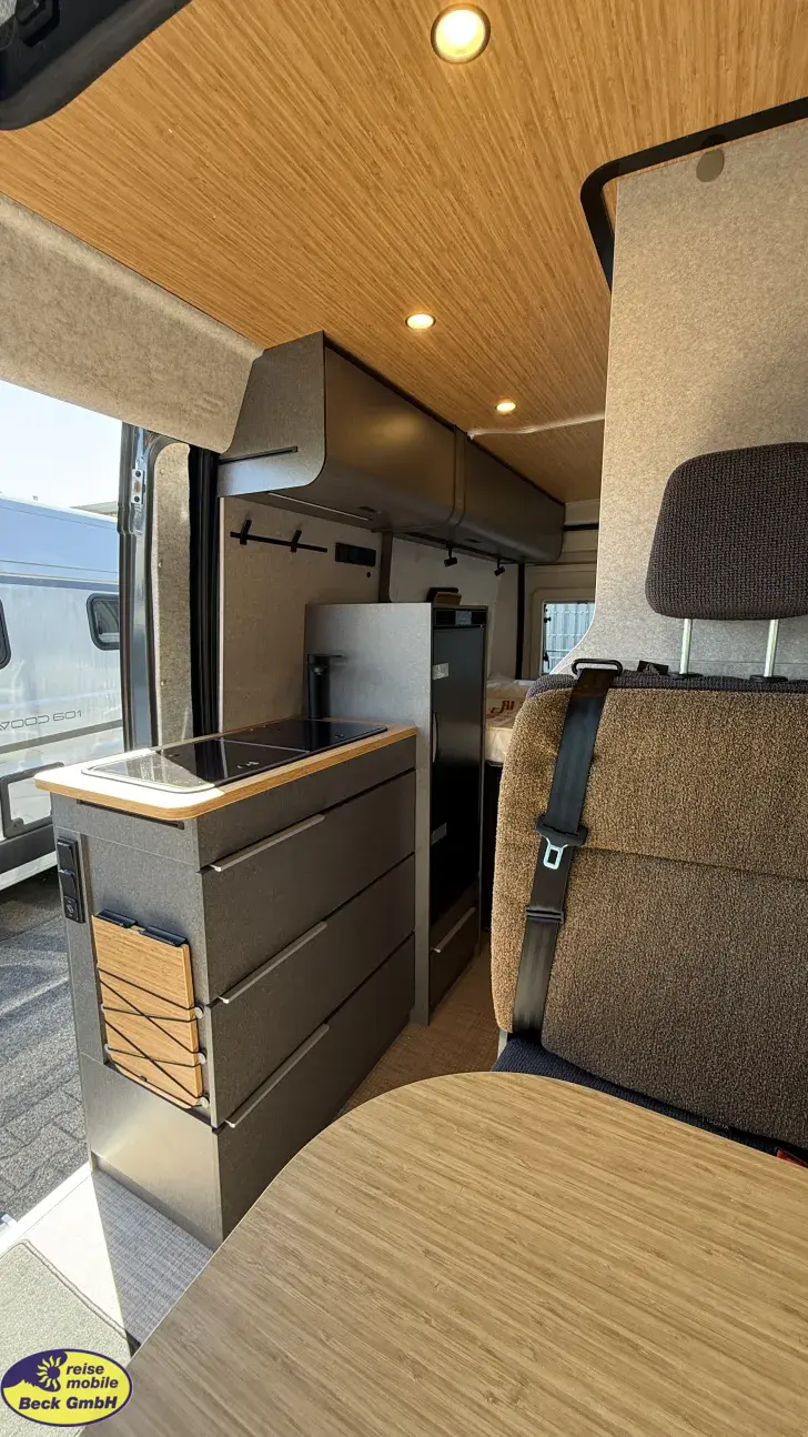 Fahrzeugbild Hymer Camper Van Redwood 601 Explorer Markteinführung #15