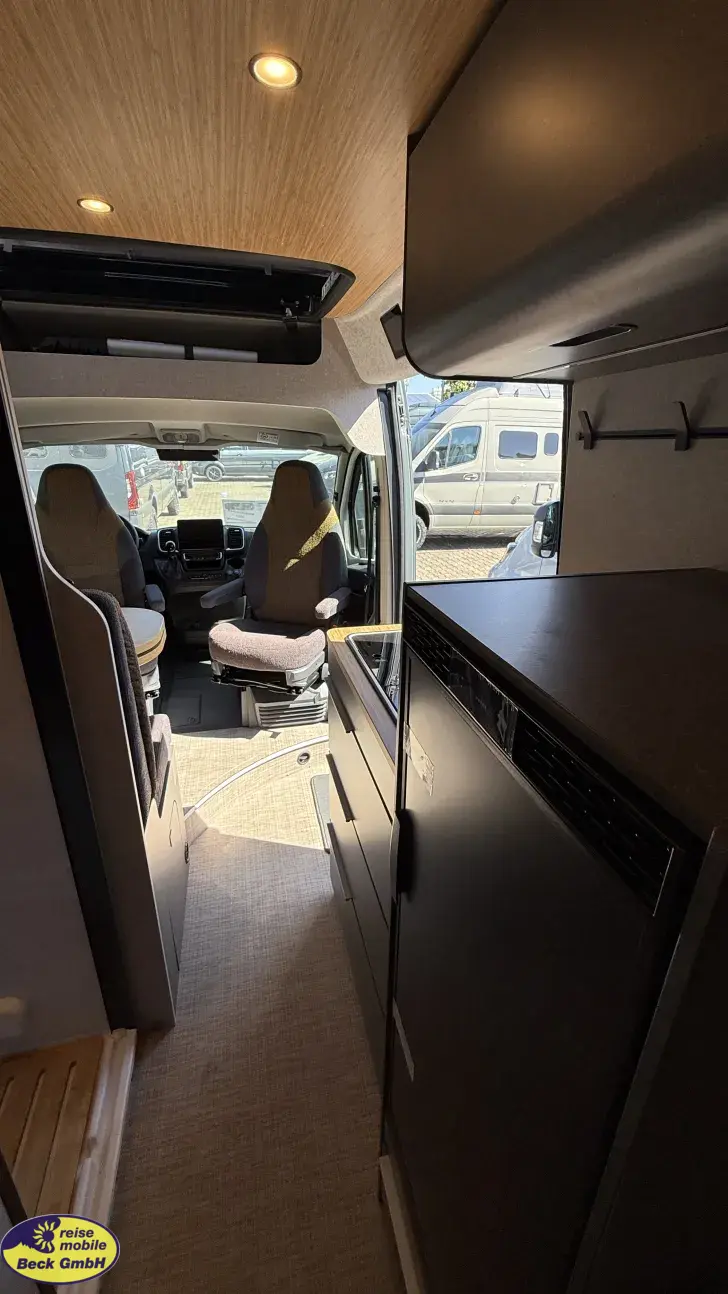 Fahrzeugbild Hymer Camper Van Redwood 601 Explorer Markteinführung #17