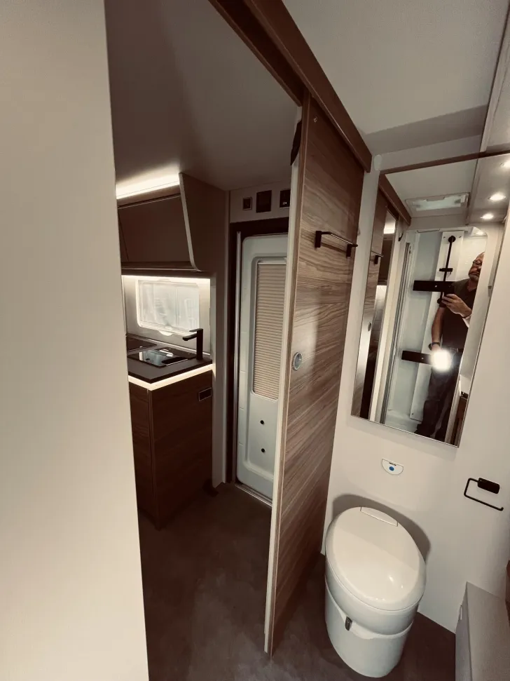 Fahrzeugbild Dethleffs Nomad 490 EST #18