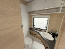 Fahrzeugbild Fendt Apero 495 SKM 2.000 kg Truma-Klimaanlage #29