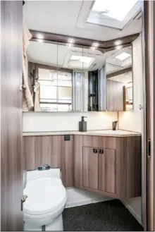 Fahrzeugbild Kabe Estate 660 DGDL #9