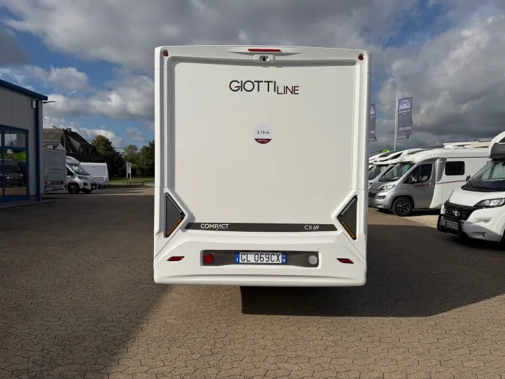 Fahrzeugbild GIOTTILINE Compact CX69 Premiere Edition Queensbett #7