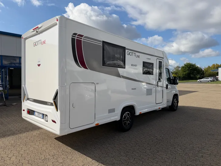 Fahrzeugbild GIOTTILINE Compact CX69 Premiere Edition Queensbett #8