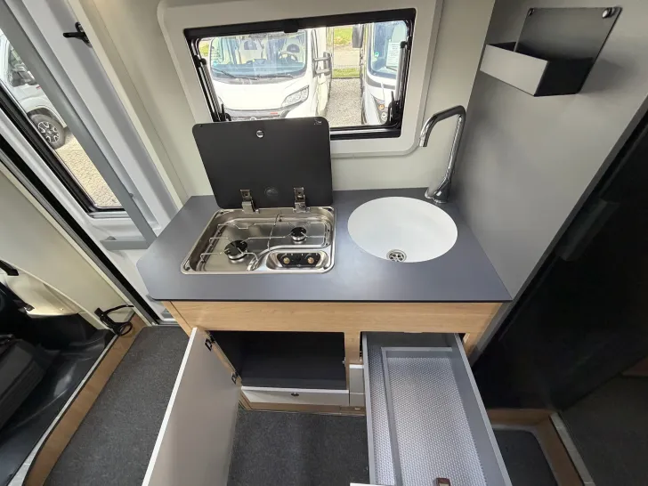 Fahrzeugbild GIOTTILINE Compact CX69 Premiere Edition Queensbett #19