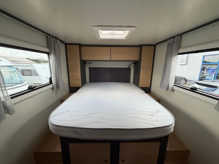 Fahrzeugbild GIOTTILINE Compact CX69 Premiere Edition Queensbett #21