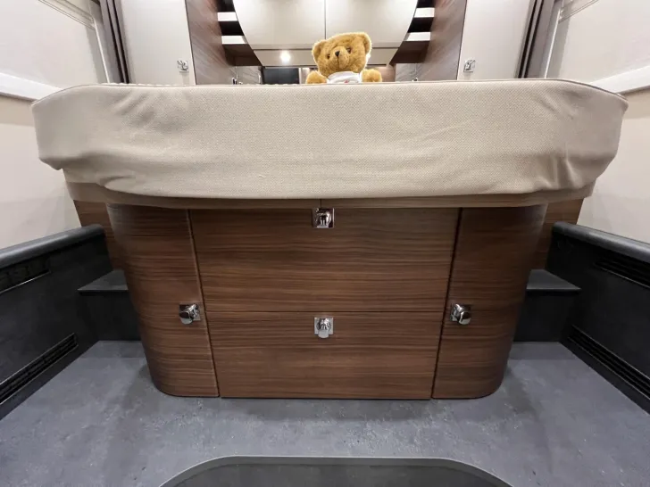 Fahrzeugbild chic c-line I 6.2 XL QB Carthago Selection (365) #27