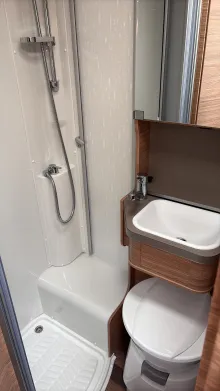 Toilette Weinsberg CaraCompact EDITION PEPPER 600 MEG Sofort verfügbar