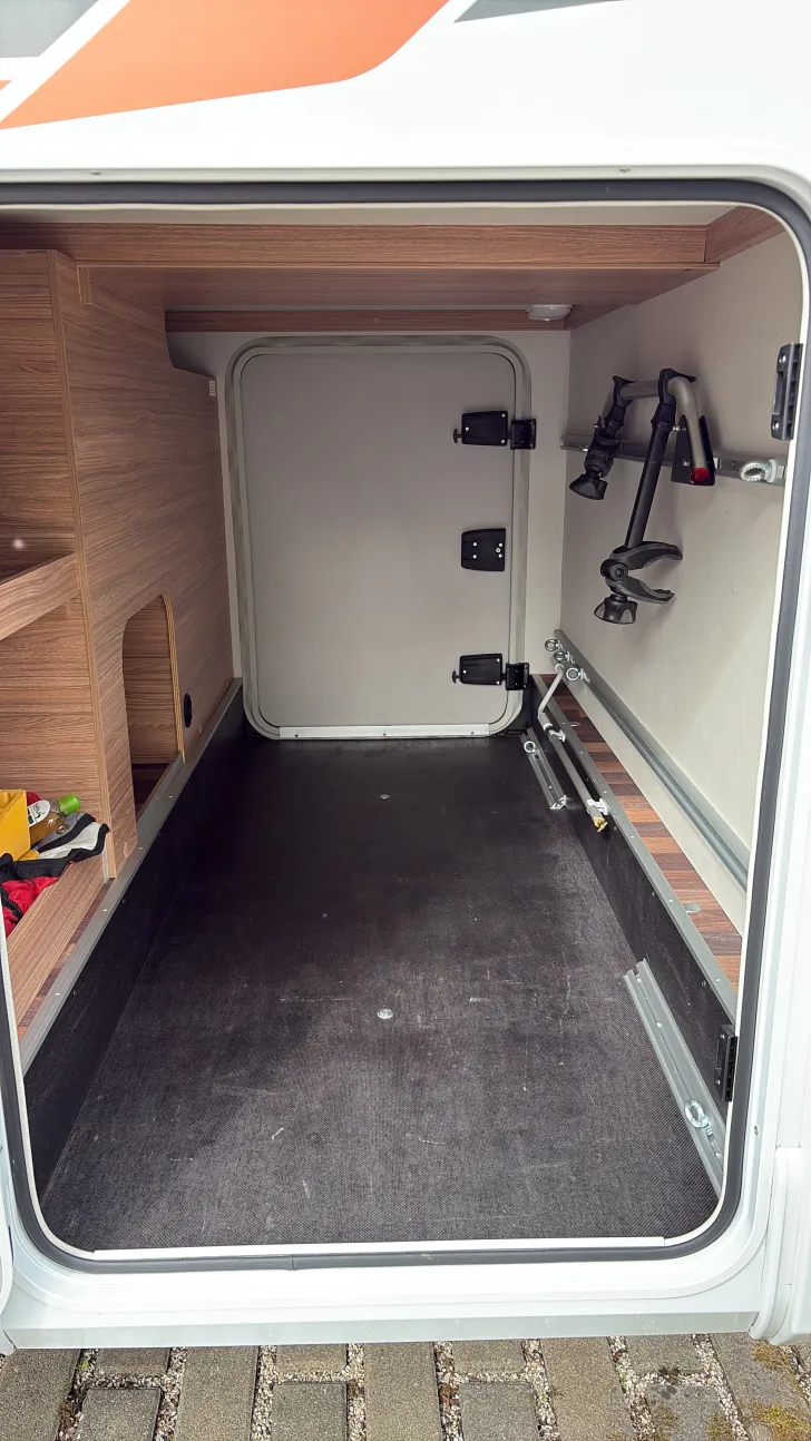 Heckgarage Weinsberg CaraCompact EDITION PEPPER 600 MEG Sofort verfügbar