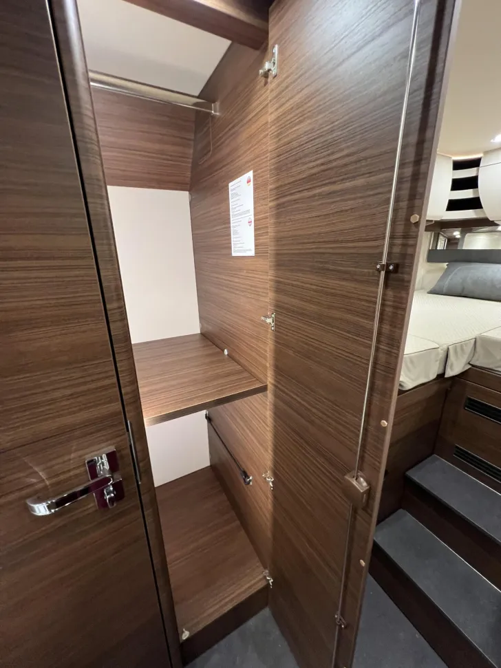 Fahrzeugbild chic c-line I 4.9 LE L Carthago Selection (369) #33