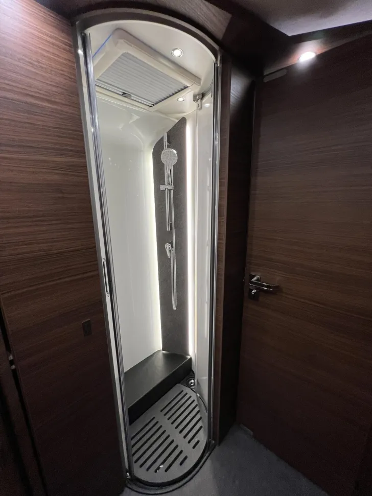 Fahrzeugbild chic c-line I 4.9 LE L Carthago Selection (369) #34