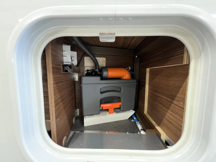 Fahrzeugbild chic c-line I 4.9 LE L Carthago Selection (360) #47