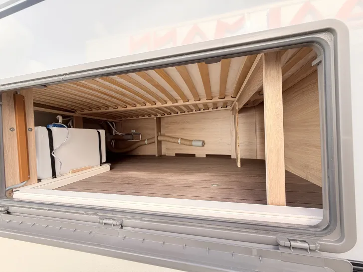 Fahrzeugbild Knaus Südwind 540 FDK Black Selection Active Rock, Wäscheschrank #17