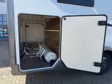 Fahrzeugbild Mobilvetta Krosser 90 Automatik, Hubbett, Dachklima #10