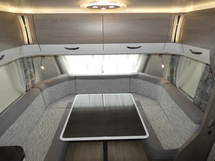 Fahrzeugbild Hobby Prestige 720 KWFU - Mover, ALDE uvm. #10