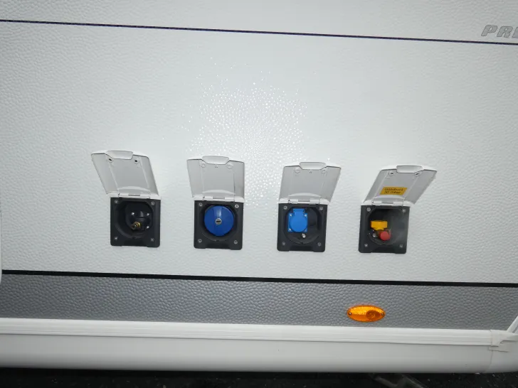 Fahrzeugbild Hobby Prestige 720 KWFU - Mover, ALDE uvm. #31