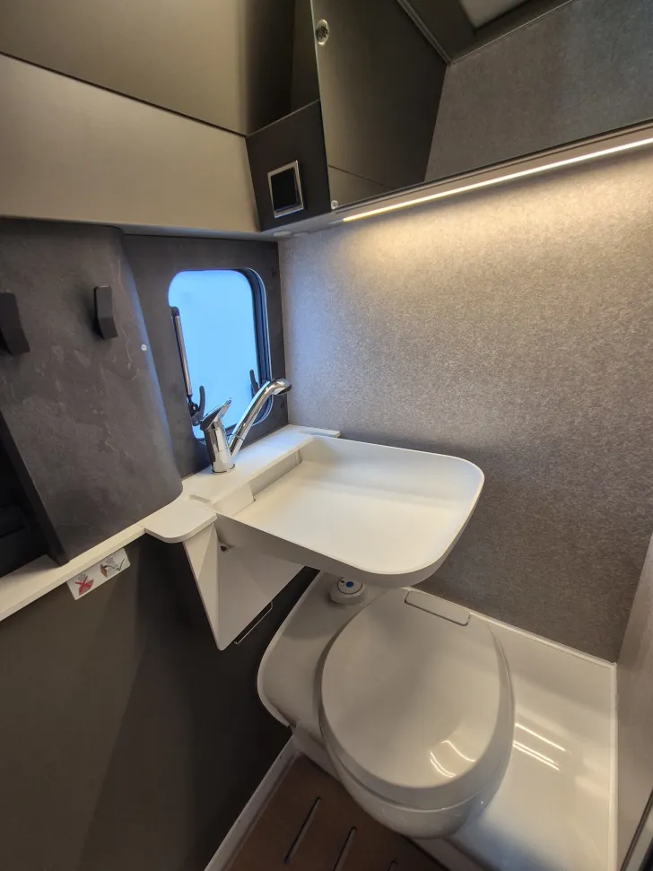 Fahrzeugbild Hymer Grand Canyon S *CrossOver*Aufstelldach* #18