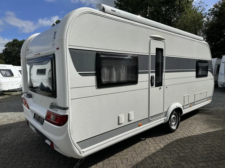Fahrzeugbild Hobby De Luxe 515 UHL Markise; Autark; Hubbett #4
