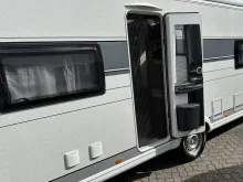 Fahrzeugbild Hobby De Luxe 515 UHL Markise; Autark; Hubbett #5