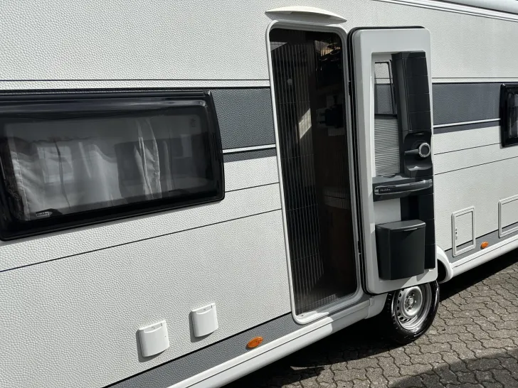 Fahrzeugbild Hobby De Luxe 515 UHL Markise; Autark; Hubbett #5