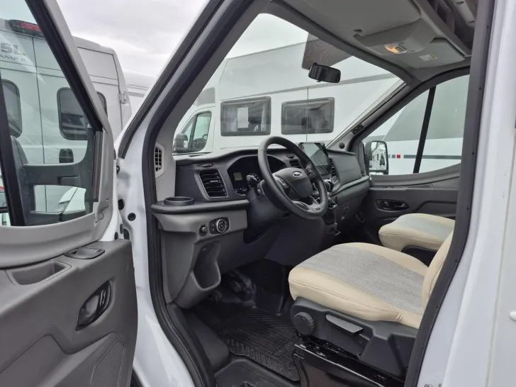 Fahrzeugbild Etrusco T 6.9 SF Autark-Paket/Zusatzschlösser/ #11