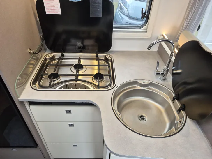 Fahrzeugbild Etrusco T 6.9 SF Autark-Paket/Zusatzschlösser/ #20