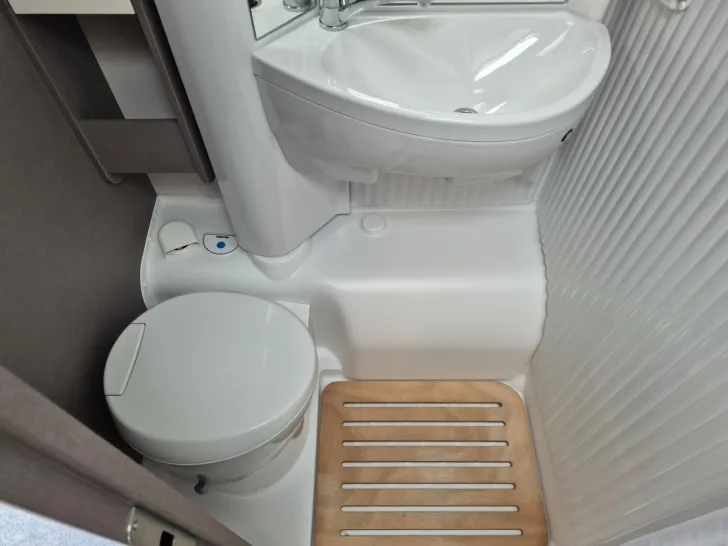 Fahrzeugbild Etrusco T 6.9 SF Autark-Paket/Zusatzschlösser/ #29