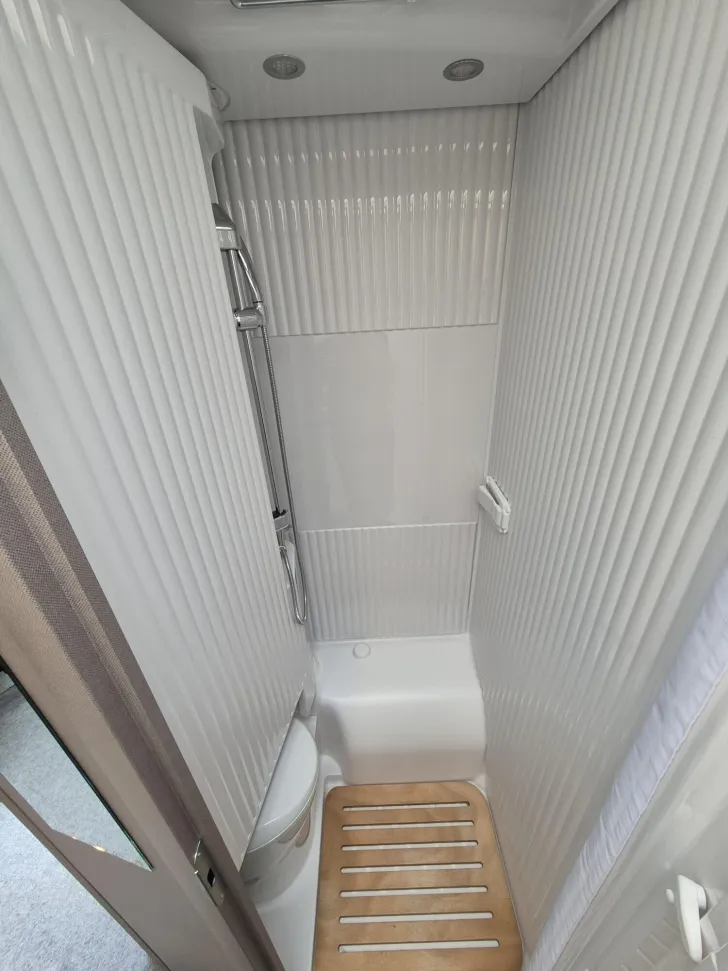 Fahrzeugbild Etrusco T 6.9 SF Autark-Paket/Zusatzschlösser/ #30