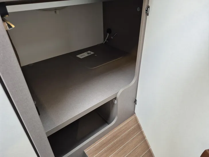 Fahrzeugbild Etrusco T 6.9 SF Autark-Paket/Zusatzschlösser/ #31