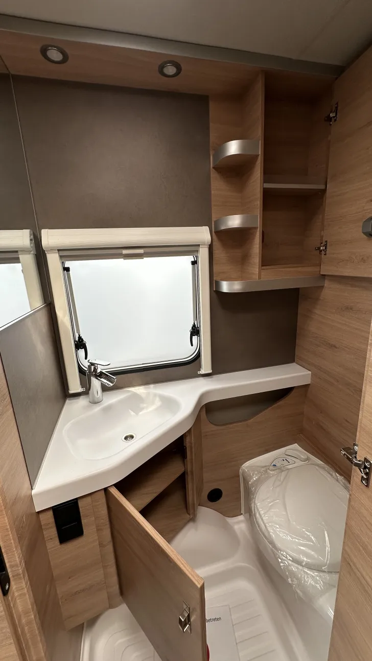 Fahrzeugbild Knaus Südwind 540 UE Black Selection #21