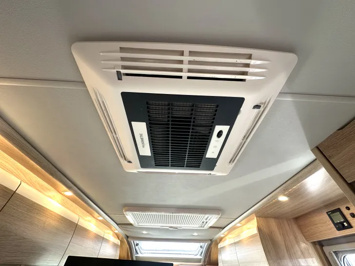 Fahrzeugbild Knaus Sky TI 650 MF Automatikgetriebe, HEAVY #26