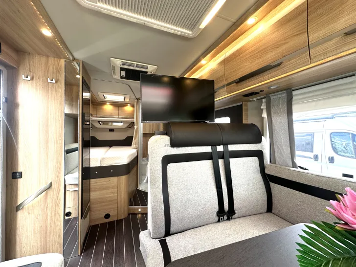 Fahrzeugbild Knaus Sky TI 650 MF Automatikgetriebe, HEAVY #11