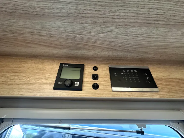 Fahrzeugbild Knaus Sky TI 650 MF Automatikgetriebe, HEAVY #28
