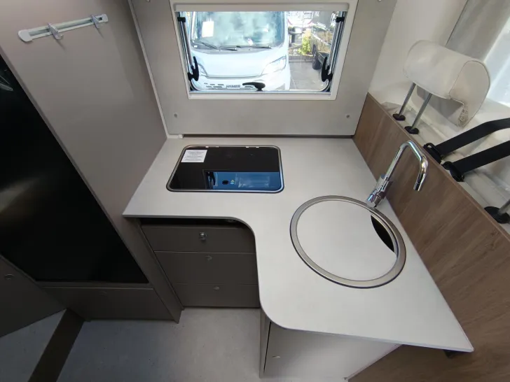 Fahrzeugbild Carado T 448 Hubbett,Combi 6DE,7" Infotainment Paket #26
