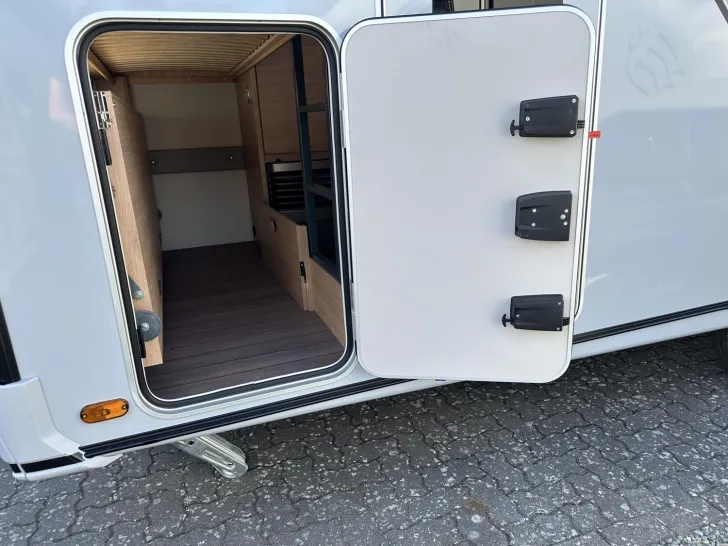 Fahrzeugbild Knaus Südwind BLACK SELECTION 540 FDK Modell 2027;177L #5