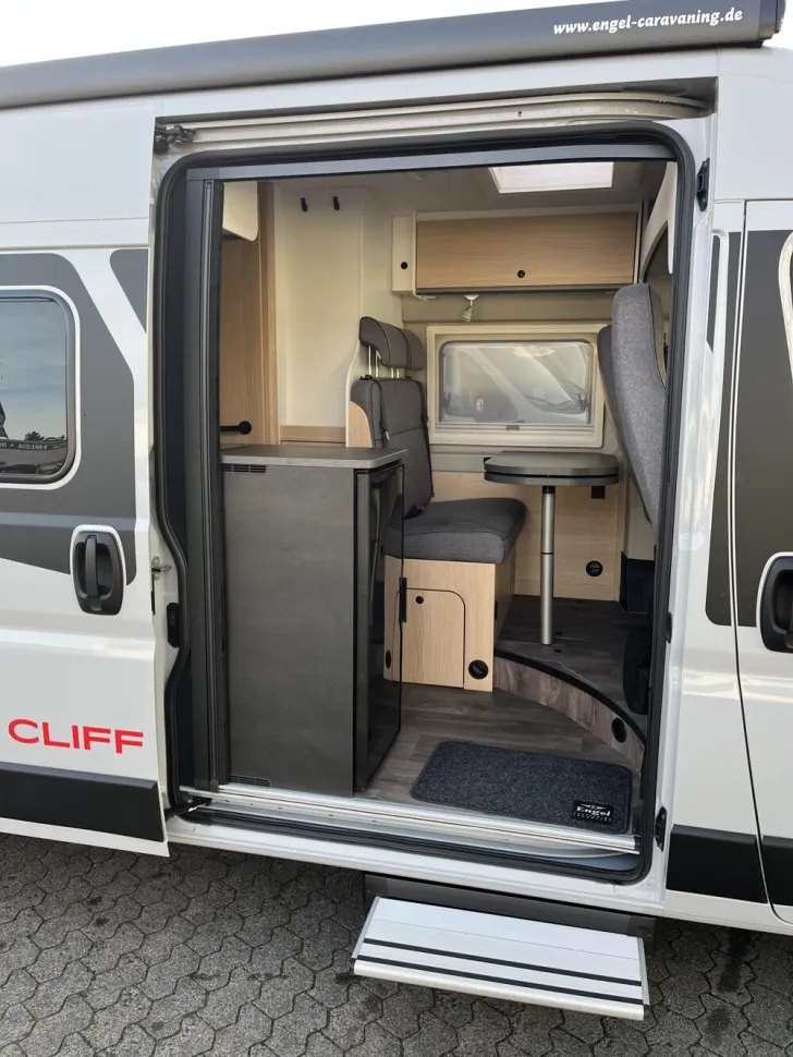 Fahrzeugbild Sunlight Camper Van Cliff 600 Adventure Edition #11