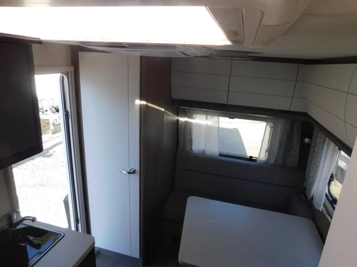 Fahrzeugbild Hobby OnTour 390 SF Sackmarkise, Dachklima #8