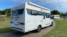 Schräg Hinten Hobby ONTOUR T 700 FH /180 PS Automatik / 3,5t