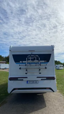 Frontal Hinten Hobby ONTOUR T 700 FH /180 PS Automatik / 3,5t