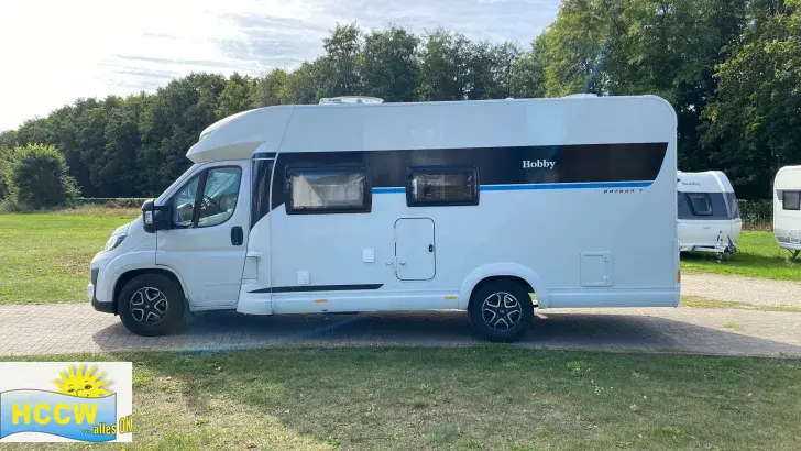 Seite Hobby ONTOUR T 700 FH /180 PS Automatik / 3,5t