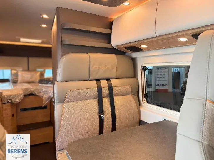 Fahrzeugbild Malibu Van first class - two rooms GT skyview 640 LE RB Stilwelt Bari #10