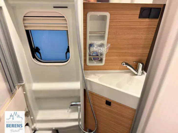 Fahrzeugbild Malibu Van first class - two rooms GT skyview 640 LE RB Stilwelt Bari #22