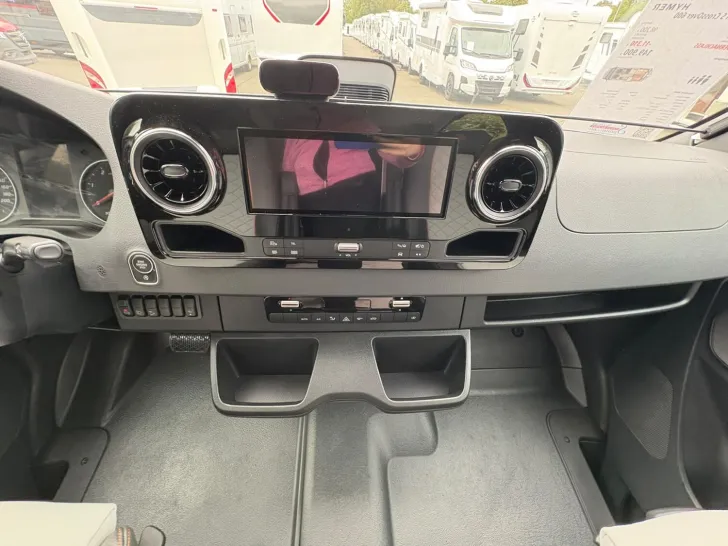 Fahrzeugbild Hymer Grand Canyon S CrossOver 600 /Modelljahr 2027 #16