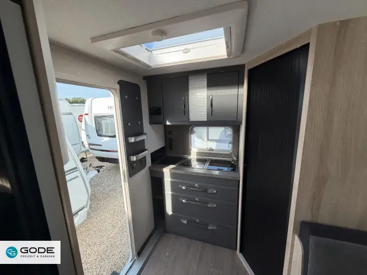 Fahrzeugbild Hobby De Luxe 460 SL/1.500 kg/sofort verfügbar #6