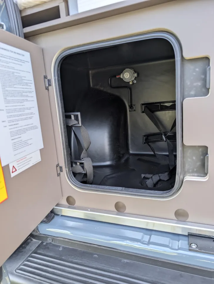 Fahrzeugbild Bürstner B66 C 640 LÄNGSBETTEN|MARKISE|RADIO|RFK|LEDER #27