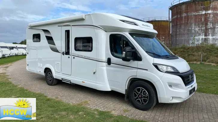 Schräg Vorne Hobby Optima De Luxe T75 HGE