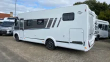 Schräg Hinten Carado I 447 Pro + mit 180 PS / 4,4 t