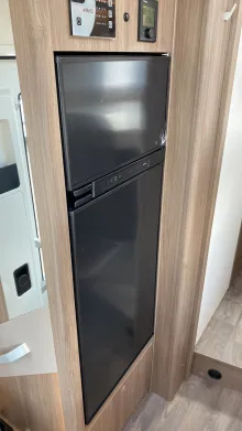 Kühlschrank Carado I 447 Pro + mit 180 PS / 4,4 t